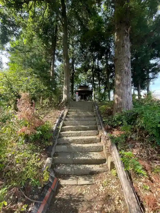 隠津島神社の{uncategorized: "未分類", other: "その他", undefined: "問題あり", building: "その他建物", grave: "お墓", sacred_gate: "鳥居", guardian: "狛犬", statue: "像", buddha: "仏像", history: "歴史", nature: "自然", garden: "庭園", animal: "動物", pagoda: "塔", temizu: "手水舎", mountain_gate: "山門・神門", sanctuary: "本殿・本堂", subordinate: "末社・摂社", art: "芸術", scenery: "景色", jizo: "地蔵", ema: "絵馬", goshuin: "御朱印", omikuji: "おみくじ", items: "授与品その他", amulet: "お守り", goshuincho: "御朱印帳", eats: "食事", festival: "お祭り", votive_dance: "神楽", shichigosan: "七五三参", wedding: "結婚式", experience: "体験その他", initially: "初詣", around: "周辺", anti_infection: "感染症対策"}