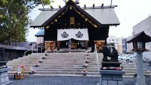 札幌諏訪神社の本殿・本堂