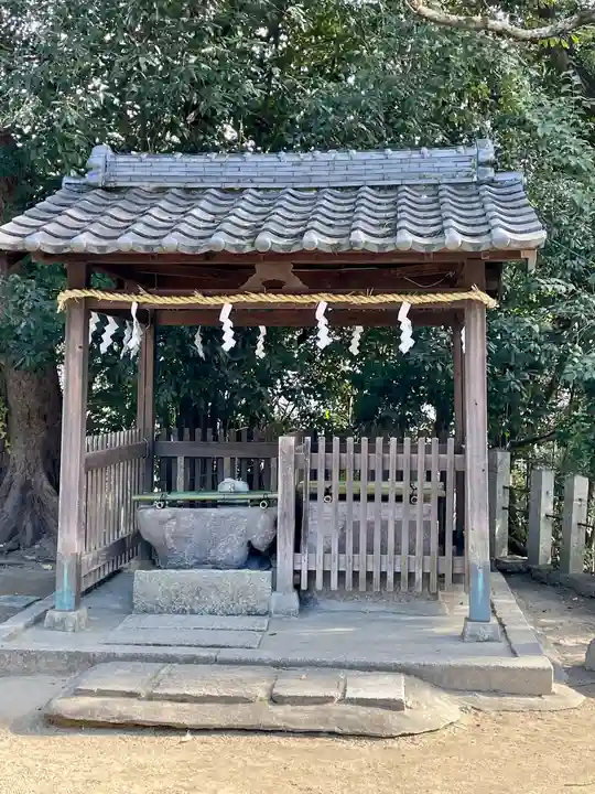 白鳥神社の手水舎