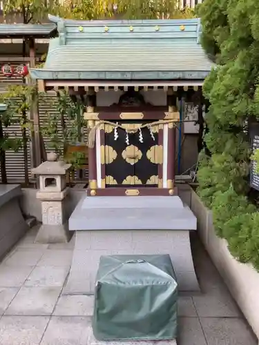 三囲神社銀座摂社の本殿