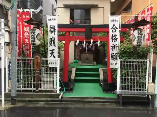 元徳稲荷神社・綱敷天満神社の本殿