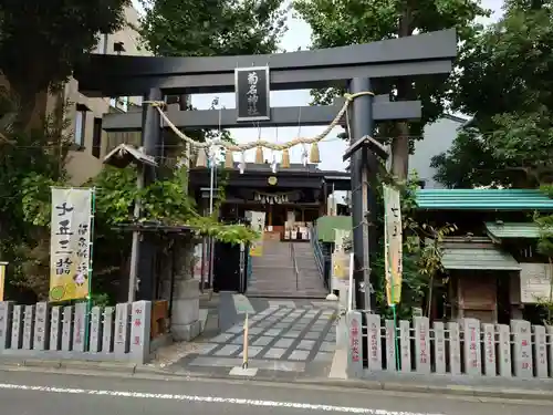 菊名神社の鳥居