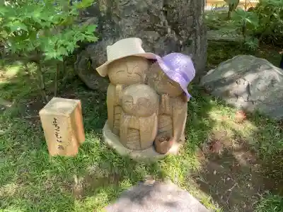 宝徳寺の{uncategorized: "未分類", other: "その他", undefined: "問題あり", building: "その他建物", grave: "お墓", sacred_gate: "鳥居", guardian: "狛犬", statue: "像", buddha: "仏像", history: "歴史", nature: "自然", garden: "庭園", animal: "動物", pagoda: "塔", temizu: "手水舎", mountain_gate: "山門・神門", sanctuary: "本殿・本堂", subordinate: "末社・摂社", art: "芸術", scenery: "景色", jizo: "地蔵", ema: "絵馬", goshuin: "御朱印", omikuji: "おみくじ", items: "授与品その他", amulet: "お守り", goshuincho: "御朱印帳", eats: "食事", festival: "お祭り", votive_dance: "神楽", shichigosan: "七五三参", wedding: "結婚式", experience: "体験その他", initially: "初詣", around: "周辺", anti_infection: "感染症対策"}