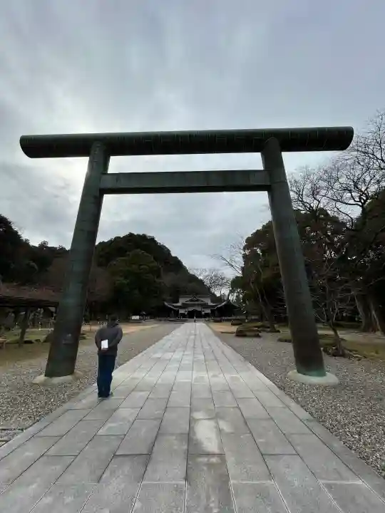 岐阜護國神社の{uncategorized: "未分類", other: "その他", undefined: "問題あり", building: "その他建物", grave: "お墓", sacred_gate: "鳥居", guardian: "狛犬", statue: "像", buddha: "仏像", history: "歴史", nature: "自然", garden: "庭園", animal: "動物", pagoda: "塔", temizu: "手水舎", mountain_gate: "山門・神門", sanctuary: "本殿・本堂", subordinate: "末社・摂社", art: "芸術", scenery: "景色", jizo: "地蔵", ema: "絵馬", goshuin: "御朱印", omikuji: "おみくじ", items: "授与品その他", amulet: "お守り", goshuincho: "御朱印帳", eats: "食事", festival: "お祭り", votive_dance: "神楽", shichigosan: "七五三参", wedding: "結婚式", experience: "体験その他", initially: "初詣", around: "周辺", anti_infection: "感染症対策"}