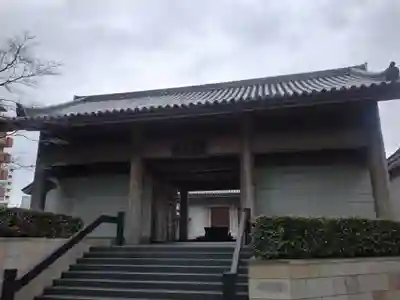東長寺の山門・神門