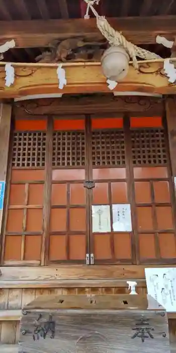 青雲稲荷神社の本殿