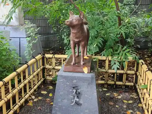 蔵前神社の像