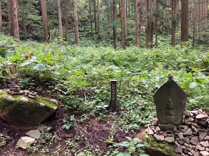 小菅神社奥社(長野県)