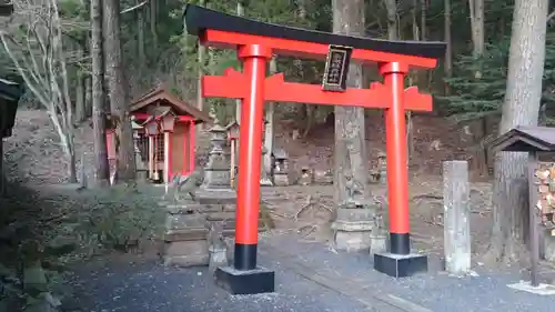 南湖神社の末社