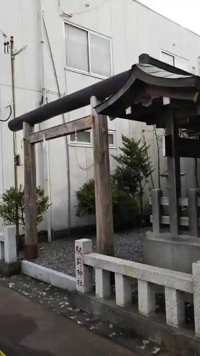 駅前神社の鳥居