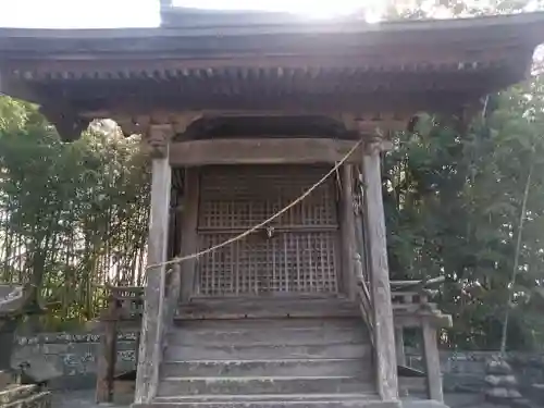 猫石貴船神社の本殿