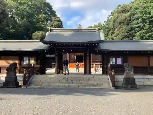 井草八幡宮の山門・神門