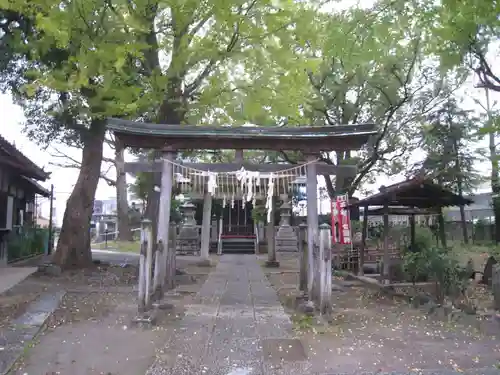 大川町氷川神社の鳥居