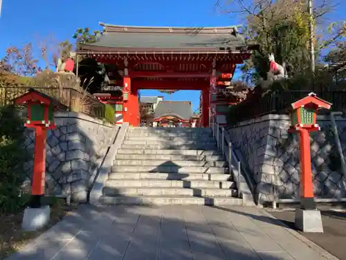 東伏見稲荷神社の山門・神門