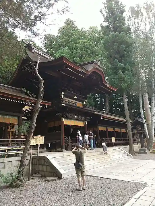 諏訪大社下社秋宮の本殿・本堂