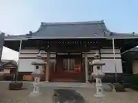 万寿寺の本殿・本堂