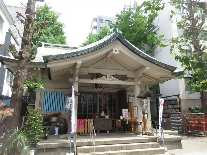 銀杏岡八幡神社の本殿・本堂