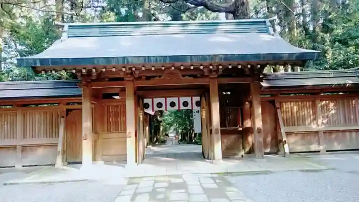 狭野神社の山門・神門