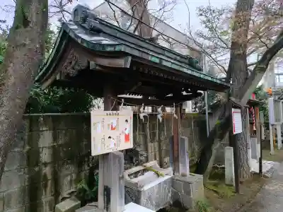 久富稲荷神社の{uncategorized: "未分類", other: "その他", undefined: "問題あり", building: "その他建物", grave: "お墓", sacred_gate: "鳥居", guardian: "狛犬", statue: "像", buddha: "仏像", history: "歴史", nature: "自然", garden: "庭園", animal: "動物", pagoda: "塔", temizu: "手水舎", mountain_gate: "山門・神門", sanctuary: "本殿・本堂", subordinate: "末社・摂社", art: "芸術", scenery: "景色", jizo: "地蔵", ema: "絵馬", goshuin: "御朱印", omikuji: "おみくじ", items: "授与品その他", amulet: "お守り", goshuincho: "御朱印帳", eats: "食事", festival: "お祭り", votive_dance: "神楽", shichigosan: "七五三参", wedding: "結婚式", experience: "体験その他", initially: "初詣", around: "周辺", anti_infection: "感染症対策"}
