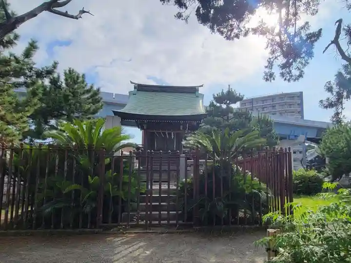 琵琶島神社の本殿・本堂