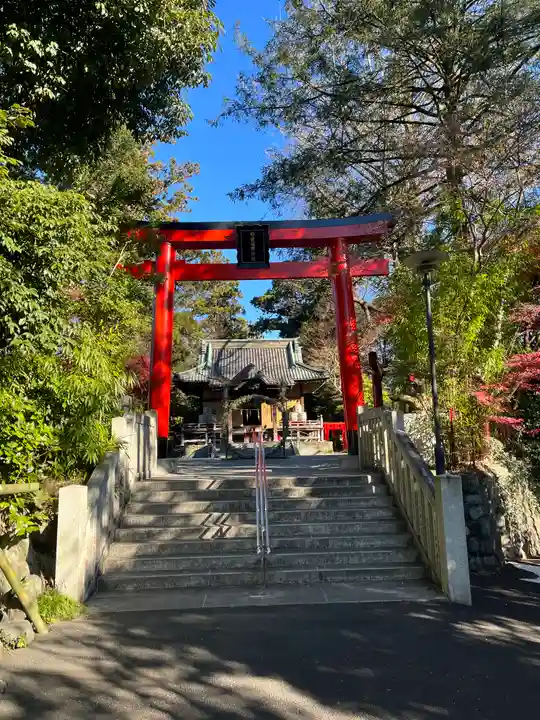 白笹稲荷神社の鳥居