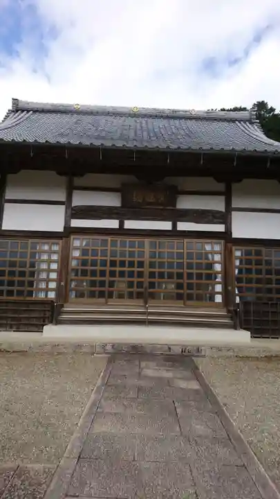 真福寺の本殿・本堂