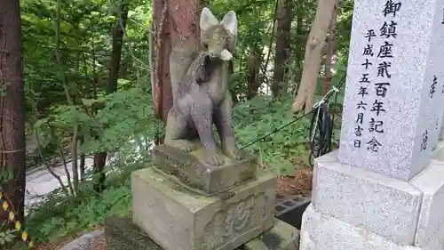 千歳神社の狛犬