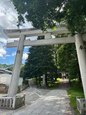 諏訪大社上社前宮(長野県)