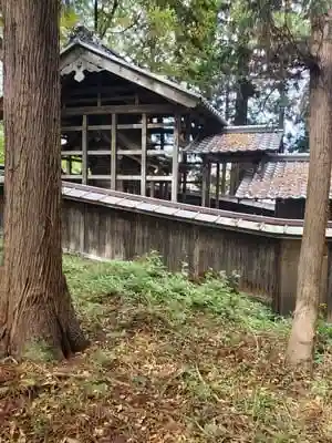 依田神社の本殿