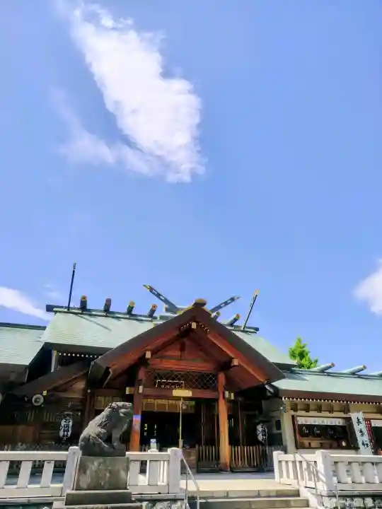 石濱神社の{uncategorized: "未分類", other: "その他", undefined: "問題あり", building: "その他建物", grave: "お墓", sacred_gate: "鳥居", guardian: "狛犬", statue: "像", buddha: "仏像", history: "歴史", nature: "自然", garden: "庭園", animal: "動物", pagoda: "塔", temizu: "手水舎", mountain_gate: "山門・神門", sanctuary: "本殿・本堂", subordinate: "末社・摂社", art: "芸術", scenery: "景色", jizo: "地蔵", ema: "絵馬", goshuin: "御朱印", omikuji: "おみくじ", items: "授与品その他", amulet: "お守り", goshuincho: "御朱印帳", eats: "食事", festival: "お祭り", votive_dance: "神楽", shichigosan: "七五三参", wedding: "結婚式", experience: "体験その他", initially: "初詣", around: "周辺", anti_infection: "感染症対策"}