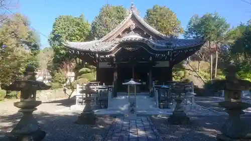 護国之寺の本殿・本堂