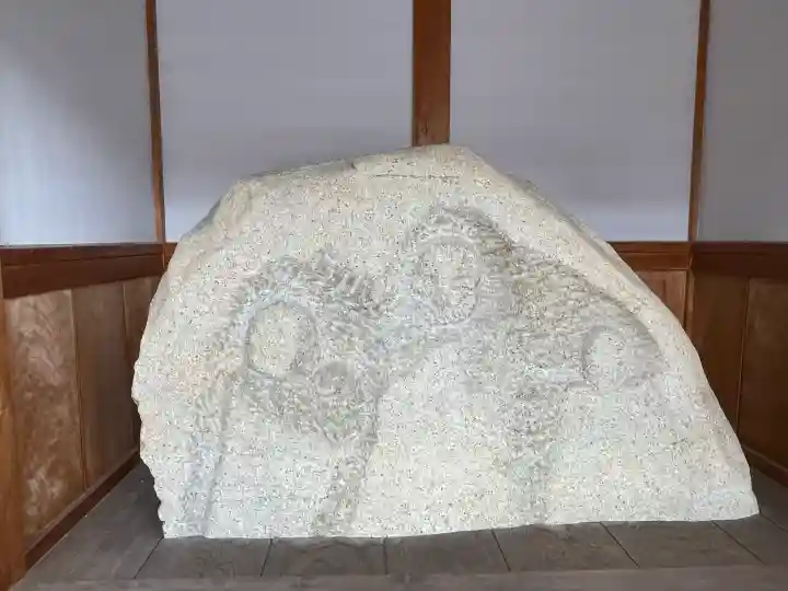 栄林寺の{uncategorized: "未分類", other: "その他", undefined: "問題あり", building: "その他建物", grave: "お墓", sacred_gate: "鳥居", guardian: "狛犬", statue: "像", buddha: "仏像", history: "歴史", nature: "自然", garden: "庭園", animal: "動物", pagoda: "塔", temizu: "手水舎", mountain_gate: "山門・神門", sanctuary: "本殿・本堂", subordinate: "末社・摂社", art: "芸術", scenery: "景色", jizo: "地蔵", ema: "絵馬", goshuin: "御朱印", omikuji: "おみくじ", items: "授与品その他", amulet: "お守り", goshuincho: "御朱印帳", eats: "食事", festival: "お祭り", votive_dance: "神楽", shichigosan: "七五三参", wedding: "結婚式", experience: "体験その他", initially: "初詣", around: "周辺", anti_infection: "感染症対策"}