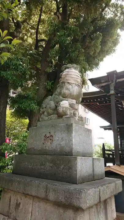 浅間神社の狛犬