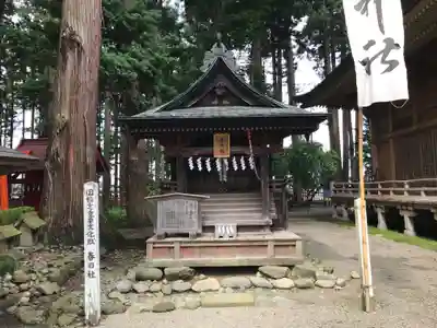 櫛引八幡宮の末社・摂社
