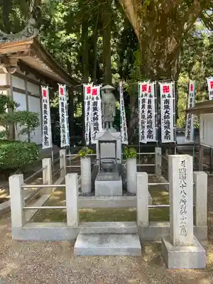 無動寺の像