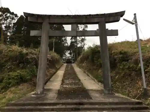 三宅神社の鳥居