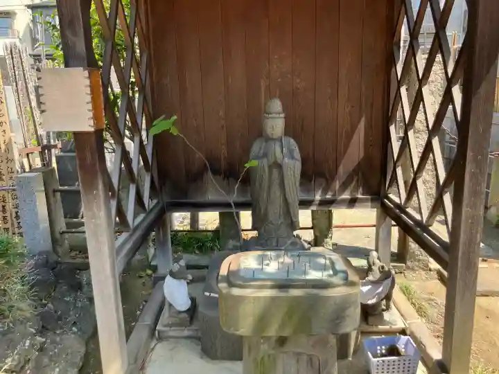 大圓寺の{uncategorized: "未分類", other: "その他", undefined: "問題あり", building: "その他建物", grave: "お墓", sacred_gate: "鳥居", guardian: "狛犬", statue: "像", buddha: "仏像", history: "歴史", nature: "自然", garden: "庭園", animal: "動物", pagoda: "塔", temizu: "手水舎", mountain_gate: "山門・神門", sanctuary: "本殿・本堂", subordinate: "末社・摂社", art: "芸術", scenery: "景色", jizo: "地蔵", ema: "絵馬", goshuin: "御朱印", omikuji: "おみくじ", items: "授与品その他", amulet: "お守り", goshuincho: "御朱印帳", eats: "食事", festival: "お祭り", votive_dance: "神楽", shichigosan: "七五三参", wedding: "結婚式", experience: "体験その他", initially: "初詣", around: "周辺", anti_infection: "感染症対策"}