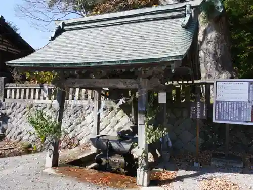 矢彦神社の手水舎