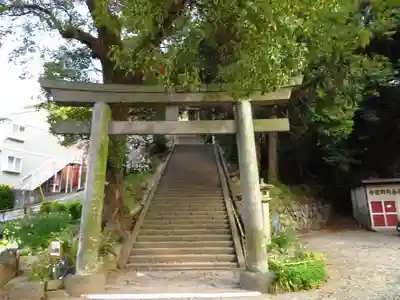 伊豆山神社の鳥居