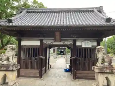 川之江八幡神社の山門・神門