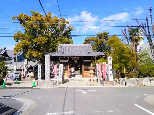 寳珠院（常楽寺）の山門