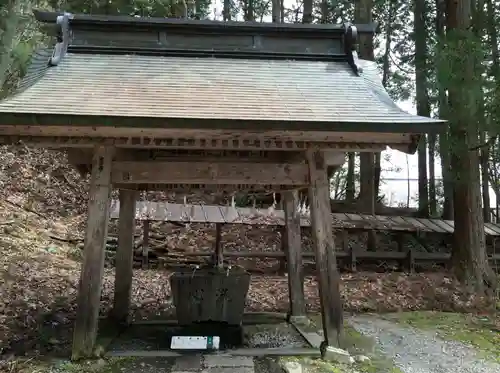 戸隠神社宝光社の手水舎