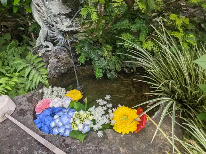 玉眞院玉川大師の手水舎