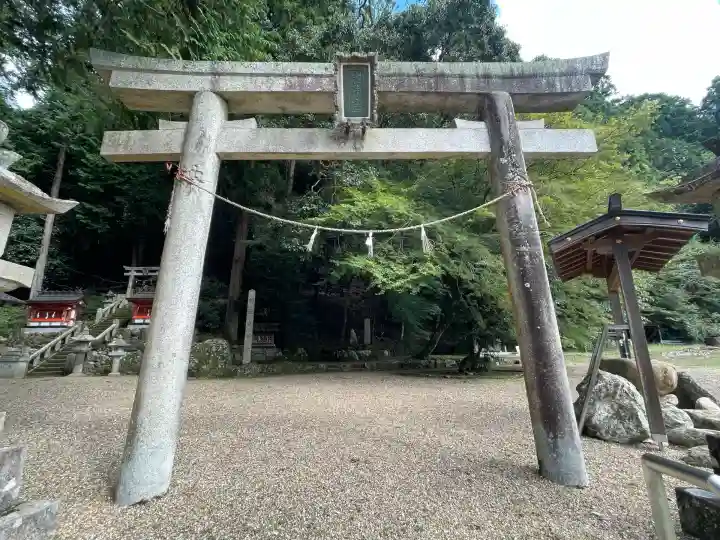 岩神社(奈良県)