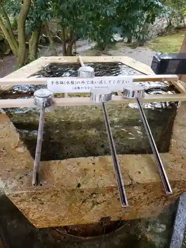 黒髪神社の手水舎