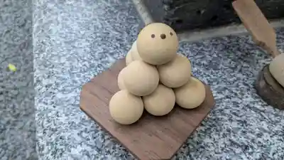 札幌諏訪神社の像