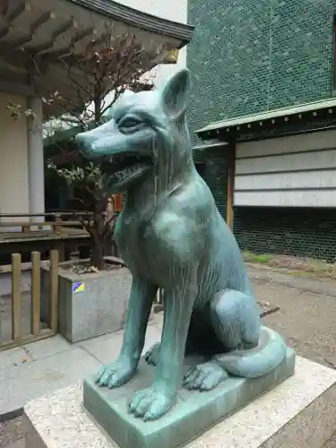 宮益御嶽神社の狛犬