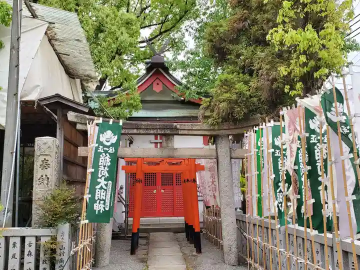 尾浜八幡神社の末社・摂社