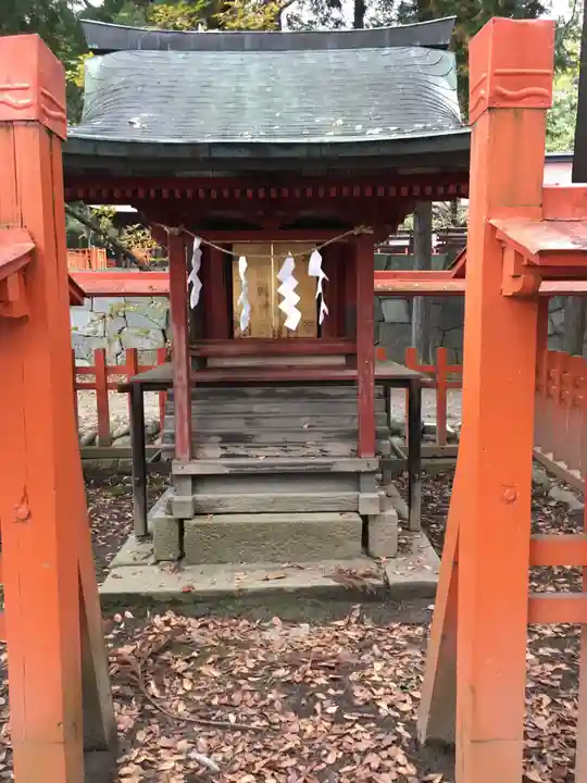 大井俣窪八幡神社の末社・摂社