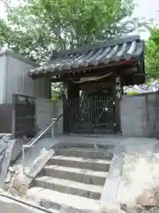 定林寺の山門